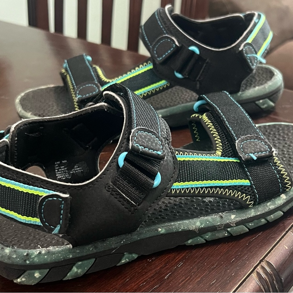 PALACE Black and Blue Sporty Sandals size 5Y